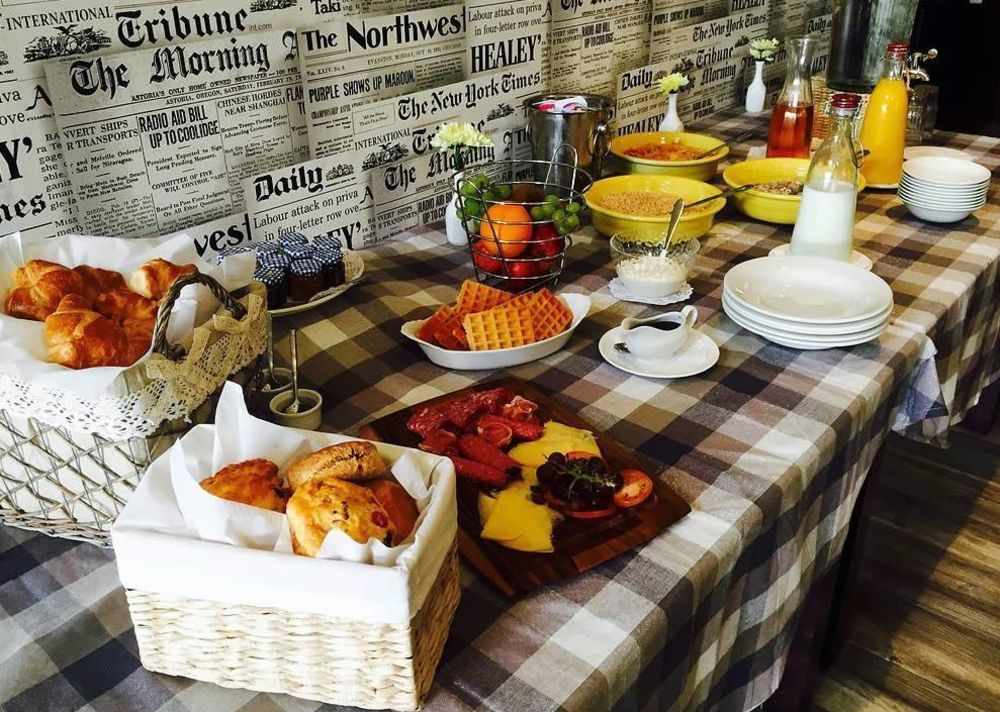 Burren Atlantic Hotel & Holiday Cottages 발리바우한 외부 사진